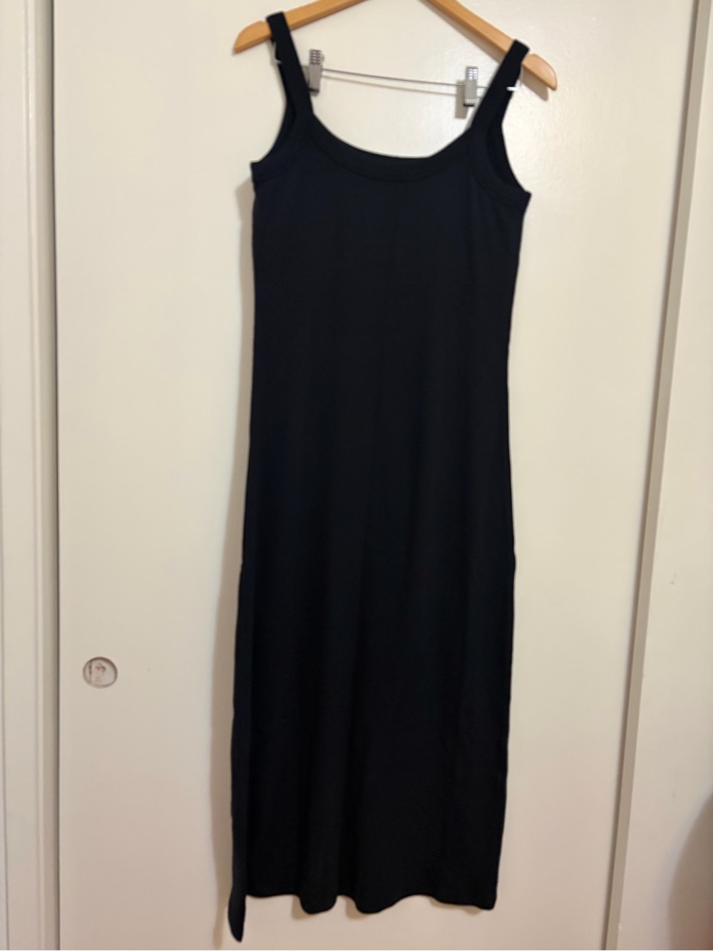 Abercrombie & Fitch Bra Free Essential 90s Rib Midi Dress In Black - Picture 7 of 8